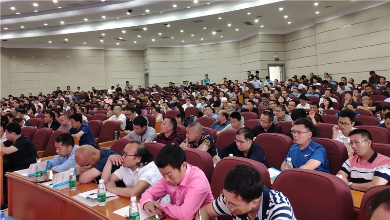圖為2019年舉辦“高考新政下學(xué)校的挑戰(zhàn)和應(yīng)對(duì)研討會(huì)”。
